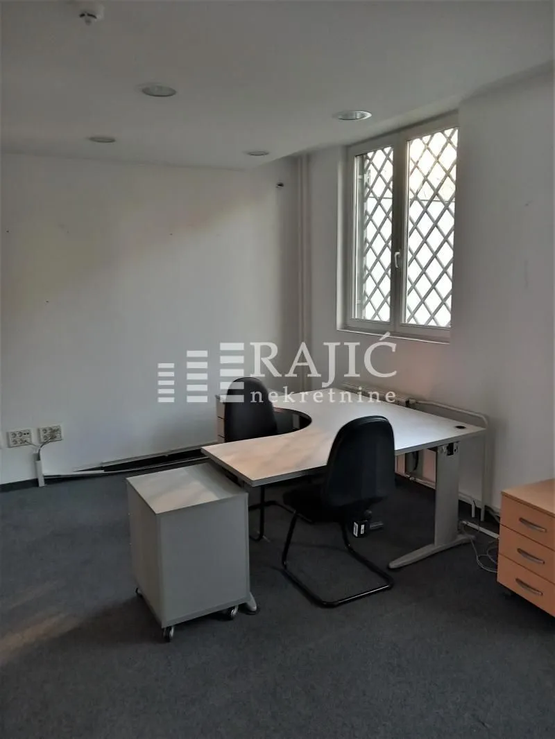 Rent, office space, 120m², Voždovac Sve Podlokacije, Beograd