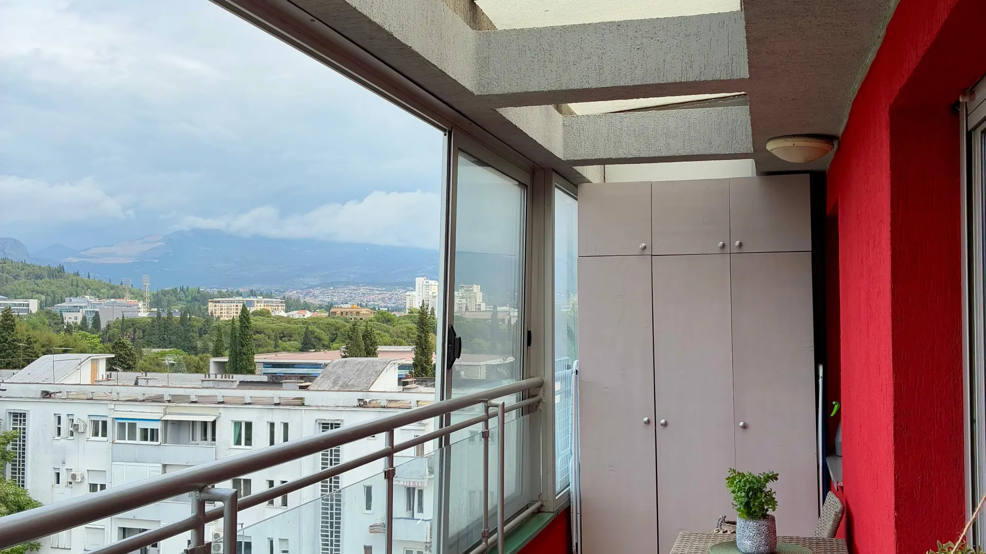 Rent, studio apartment, 37m², Preko Morače, Podgorica