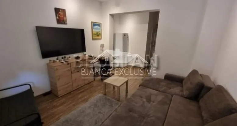 Sale, one bedroom apartment, 30m², Senjak, Beograd