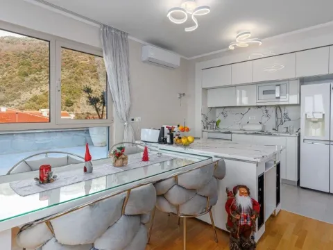 Sale, three bedroom apartment, Bečići, Budva - image 3
