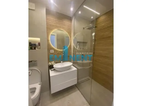 Rent, two bedroom apartment, 43m², Južni Bulevar, Vračar Sve Podlokacije - image 9