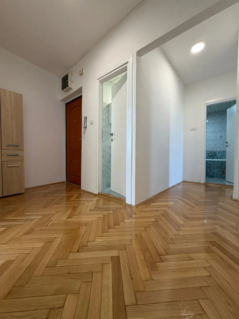 Rent, two bedroom apartment, 70m², Pobrežje, Podgorica