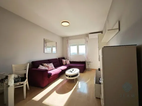 Prodaja, jednosoban stan, 46m², City Kvart, Podgorica - image 3