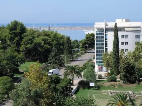 Rent, one bedroom apartment, 52m², Bar, Crna Gora - image 10