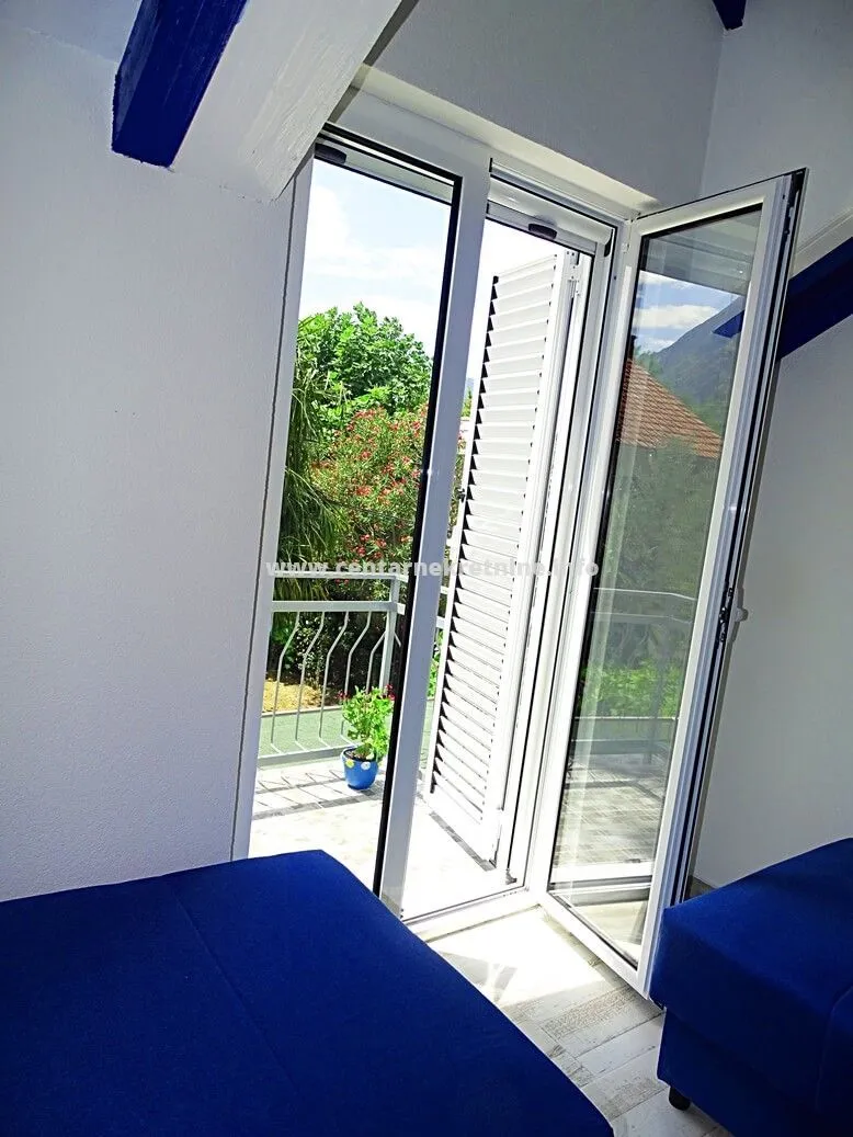 Prodaja, kuća, 71m², Orahovac, Kotor