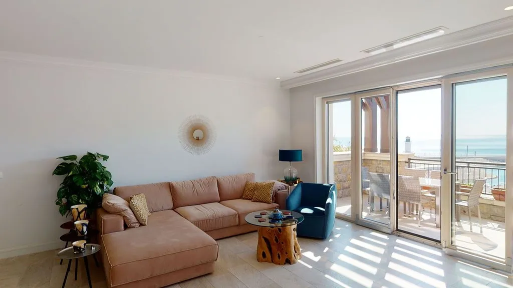 Prodaja, dvosoban stan, 123m², Kotor, Crna Gora