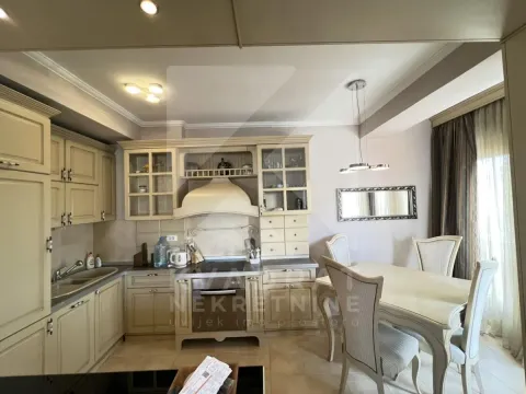 Izdavanje, dvosoban stan, 65m², Centar, Podgorica - image 4