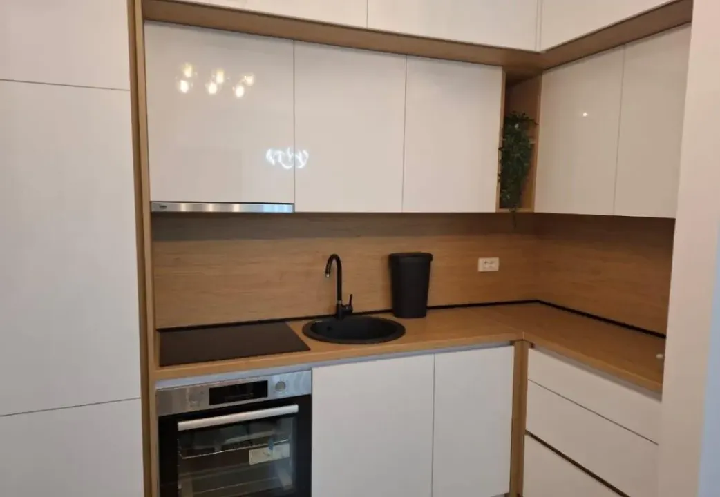 Izdavanje, jednosoban stan, 60m², Stara Varoš, Podgorica
