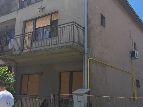 Prodaja, kuća, 233m², Nova Pazova, Stara Pazova - image 1
