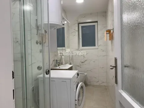 Rent, two bedroom apartment, 61m², Slavija, Vračar Sve Podlokacije - image 5