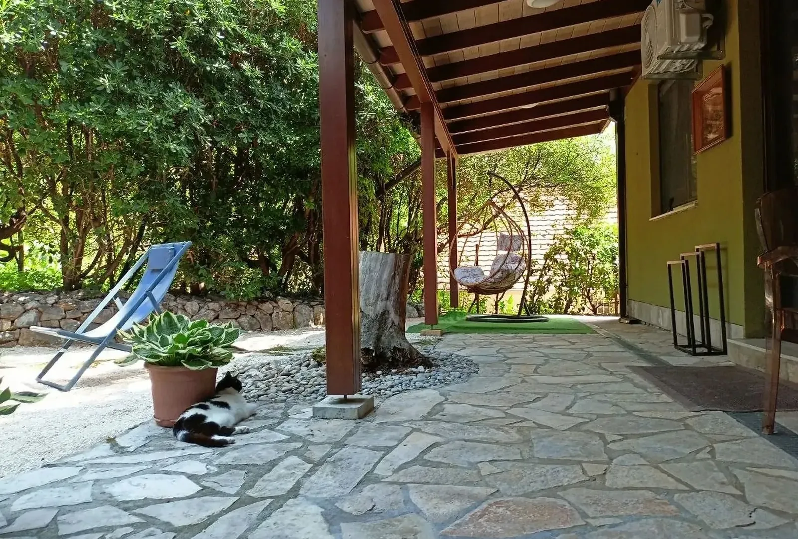 Rent, house, 110m², Orahovac, Kotor
