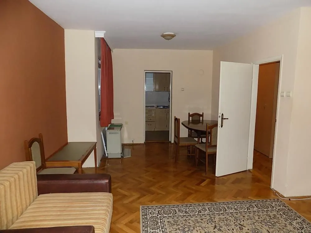 Prodaja, dvosoban stan, 62m², Paraćin, Srbija