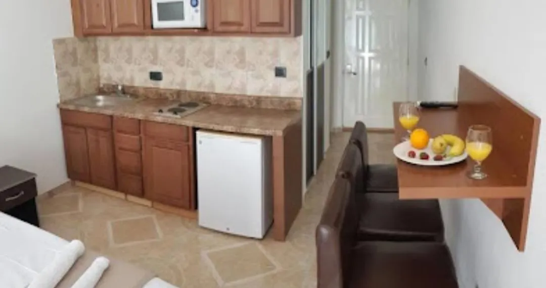 Rent, hospitality venue, 25m², Dobra Voda, Budva