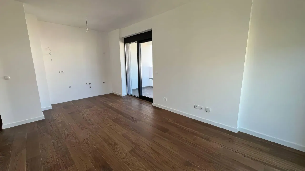 Prodaja, jednosoban stan, 45m², Centar, Bar