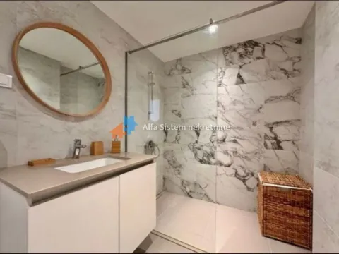 Izdavanje, trosoban stan, 83m², Savski Venac, Beograd - image 17