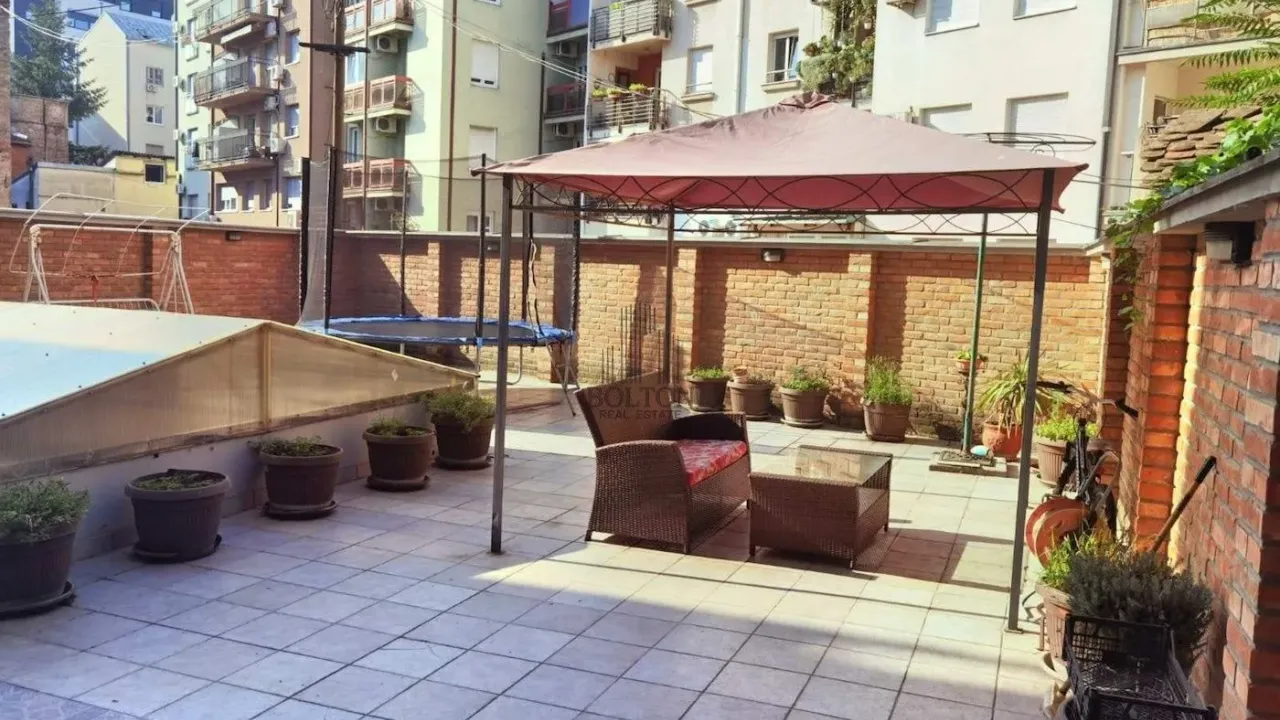 Prodaja, trosoban stan, 111m², Zvezdara, Zvezdara Sve Podlokacije