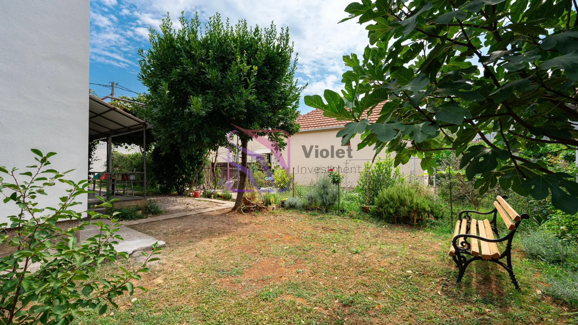 Izdavanje, trosoban stan, 100m², Dalmatinska ulica, Podgorica