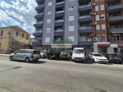 Izdavanje, dvosoban stan, 53m², Centar, Jagodina - image 22