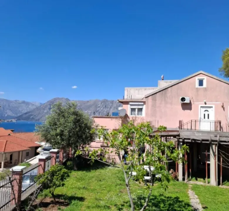 Prodaja, kuća, 200m², Dobrota, Kotor