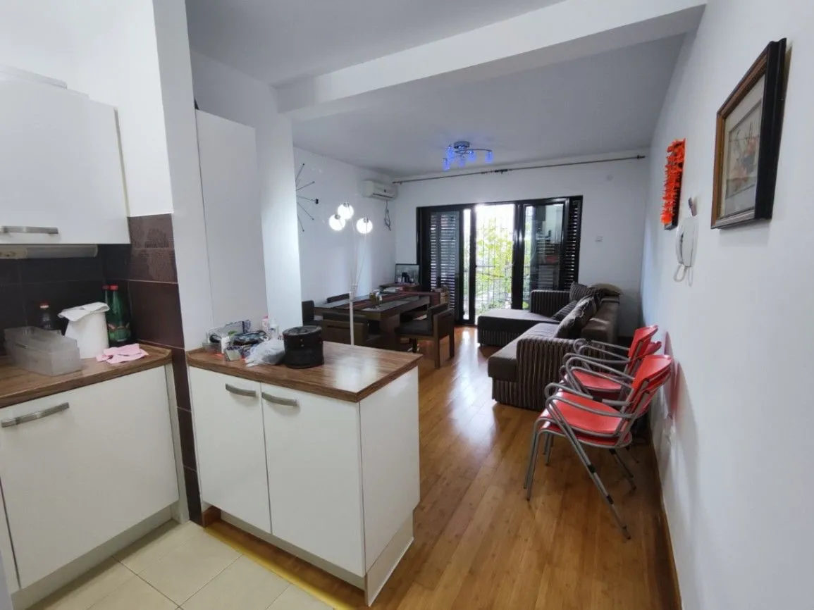 Prodaja, dvosoban stan, 67m², Bečići, Budva