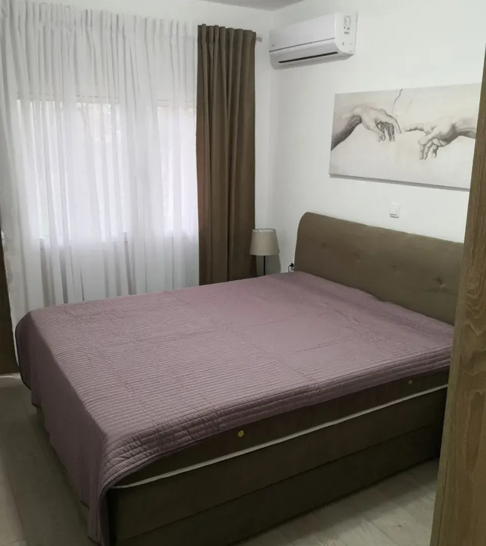 Rent, two bedroom apartment, 72m², Centar, Tivat
