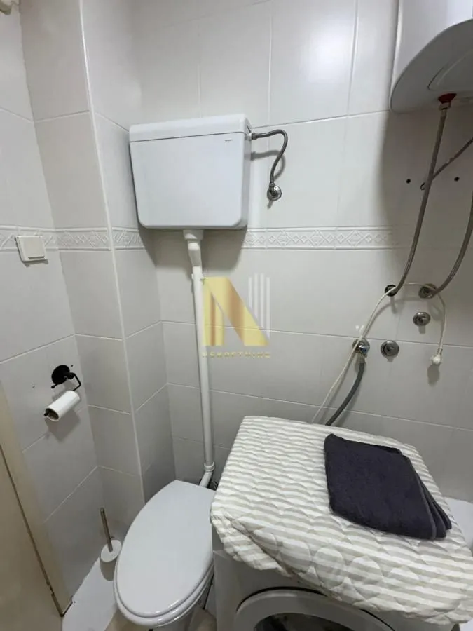 Izdavanje, jednosoban stan, 45m², Rotkvarija, Novi Sad Sve Podlokacije