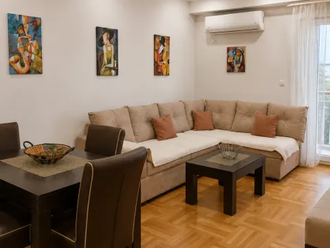 Rent, two bedroom apartment, 74m², Pobrežje, Podgorica - image 2