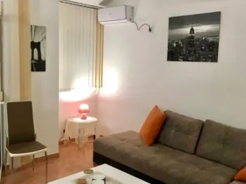 Izdavanje, garsonjera, 30m², Budva, Crna Gora - image 9