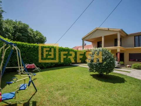 Prodaja, kuća, 300m², Donja Gorica, Podgorica - image 3