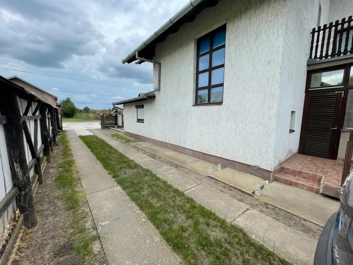 Sale, house, 250m², Žitište, Zrenjanin