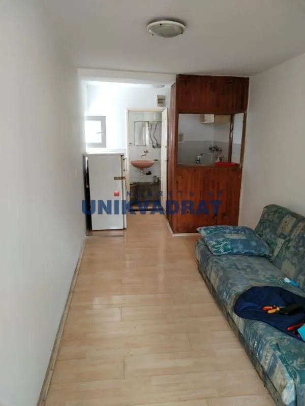 Prodaja, stan, 18m², Zemun Sve Podlokacije, Beograd