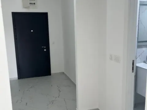 Prodaja, trosoban stan, 110m², Centar, Bar - image 9