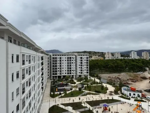 Rent, two bedroom apartment, 64m², Podgorica, Crna Gora - image 15