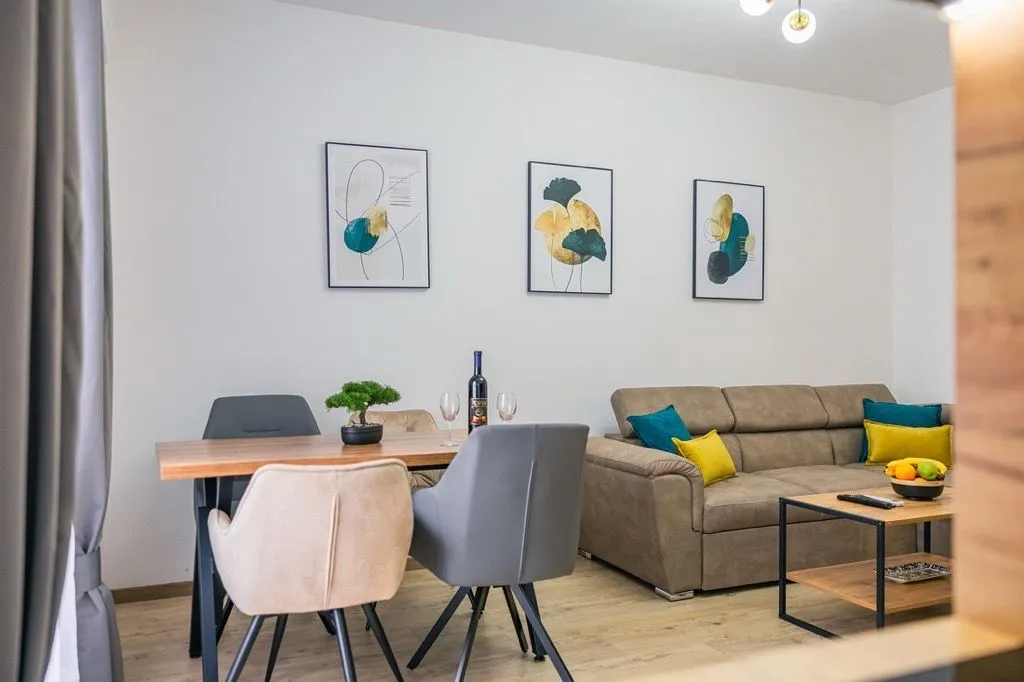Rent, one bedroom apartment, 40m², Centar, Bar