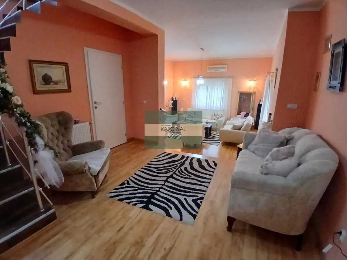 Prodaja, kuća, 334m², Tavrića obori, Jagodina
