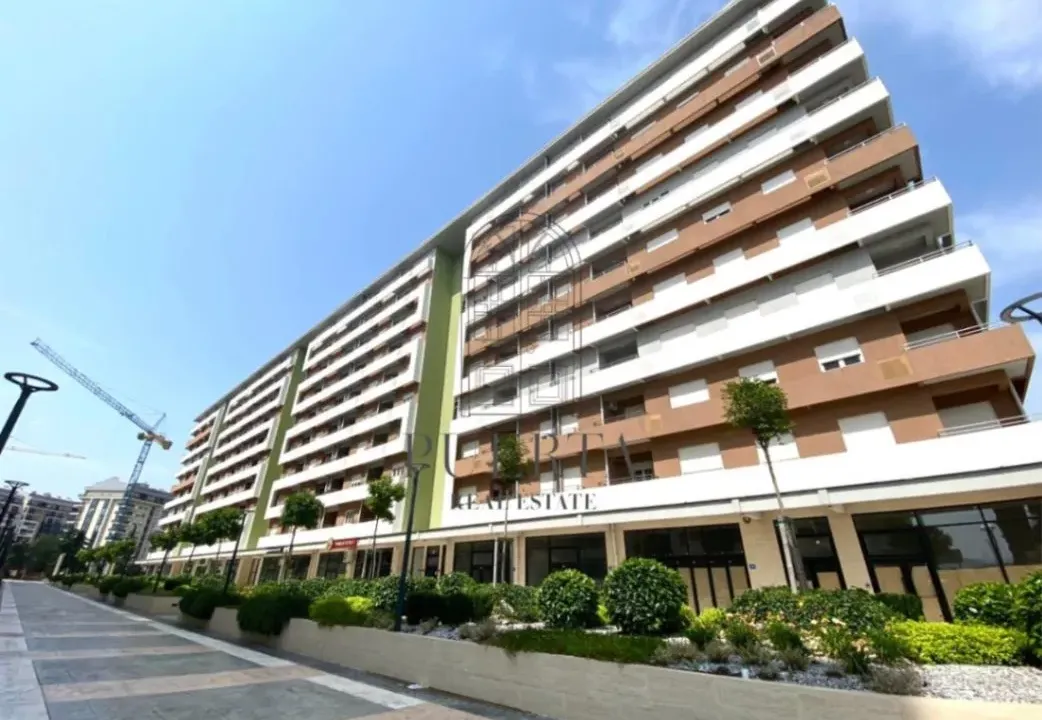 Izdavanje, jednosoban stan, 47m², Central Point, Podgorica