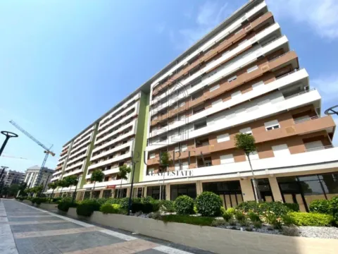 Izdavanje, jednosoban stan, 47m², Central Point, Podgorica - image 1