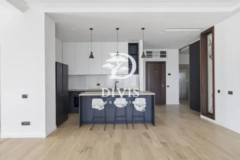 Izdavanje, stan, 205m², Dedinje Sve Podlokacije, Beograd - image 6