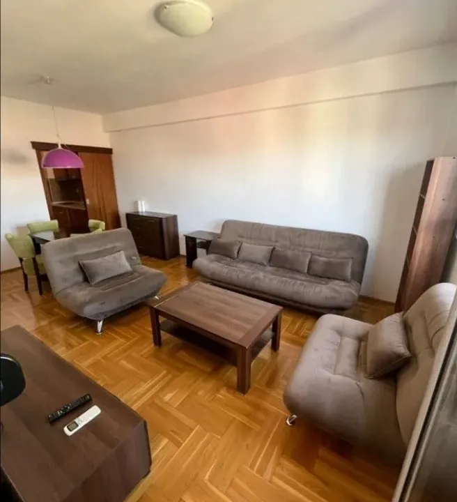 Izdavanje, jednosoban stan, 51m², Stari Aerodrom, Podgorica