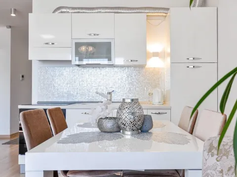 Sale, one bedroom apartment, 48m², Budva, Crna Gora - image 12