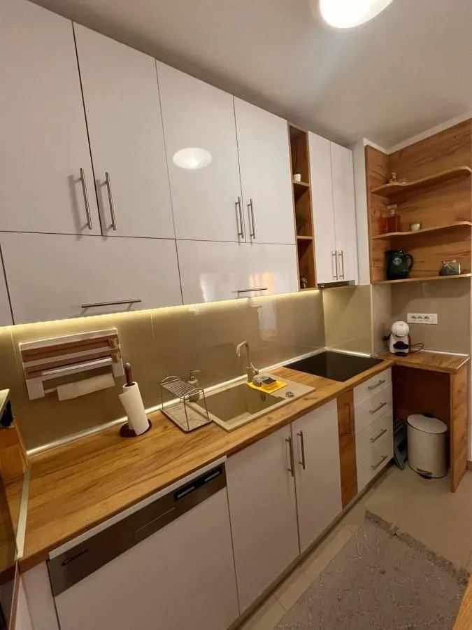 Prodaja, stan, 100m², Novo naselje, Novi Sad