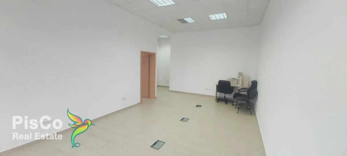 Izdavanje, poslovni prostor, 65m², Stari Aerodrom, Podgorica