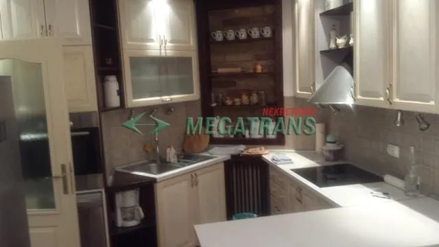 Izdavanje, dvosoban stan, 50m², Bulevar Oslobodjenja, Novi Sad Sve Podlokacije