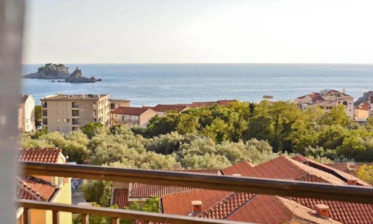 Sale, three bedroom apartment, 152m², Petrovac, Budva