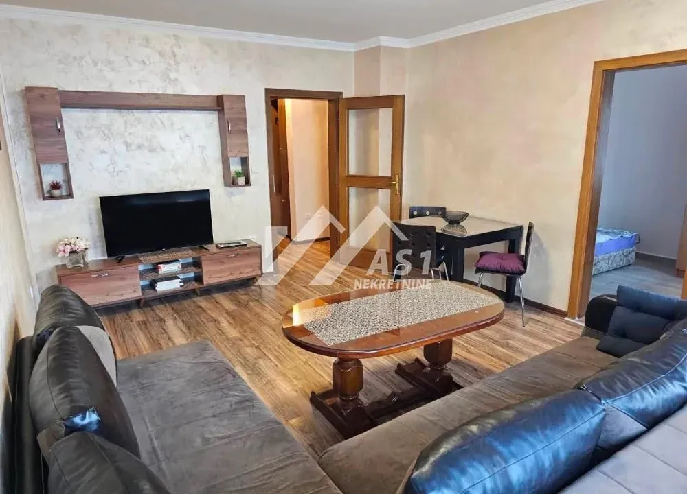 Izdavanje, dvosoban stan, 45m², Detelinara, Novi Sad Sve Podlokacije