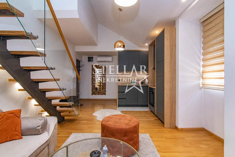 Izdavanje, jednosoban stan, 45m², Pobrežje, Podgorica