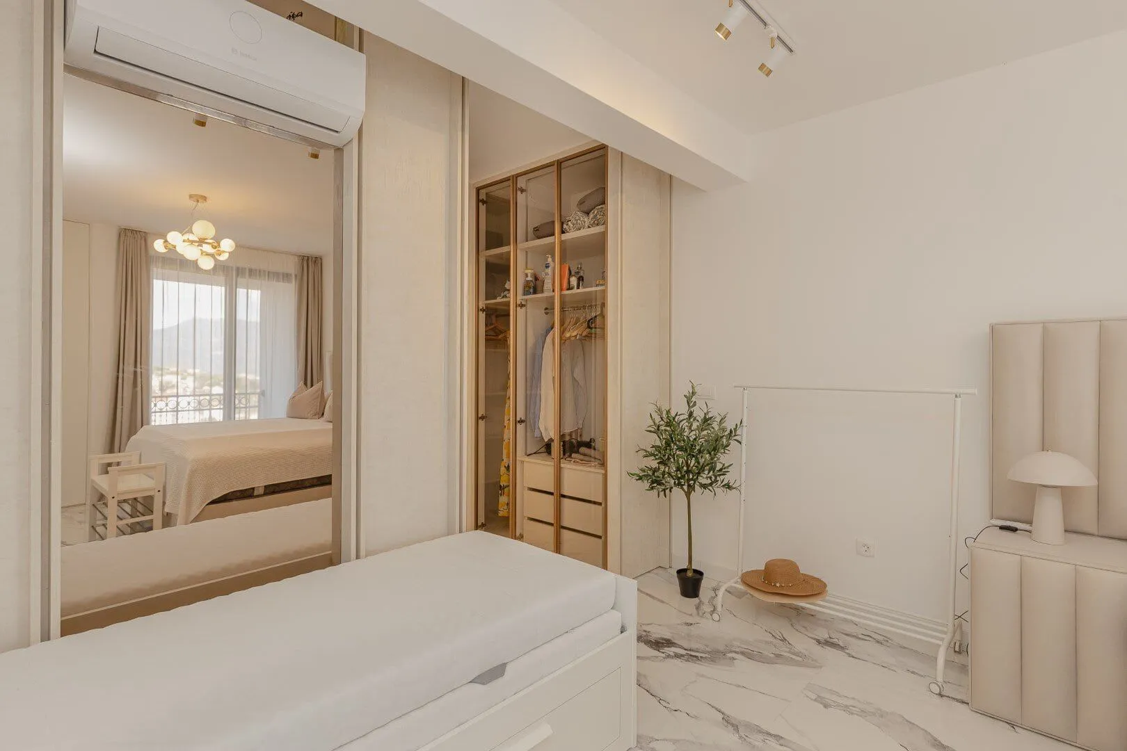 Prodaja, jednosoban stan, 60m², Radovići, Tivat