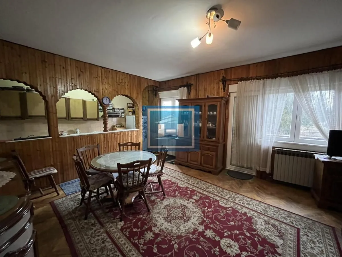 Prodaja, kuća, 200m², Ćuprija, Srbija