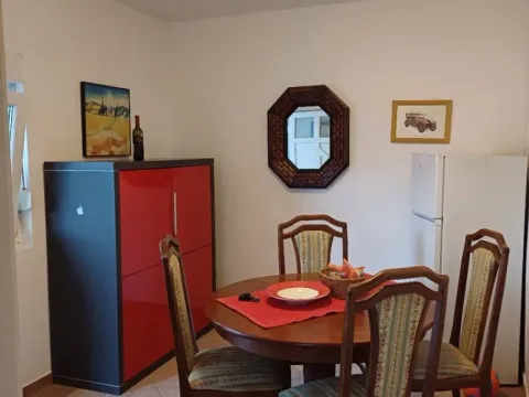 Rent, two bedroom apartment, 55m², Igalo-Petlja, Herceg Novi - image 4