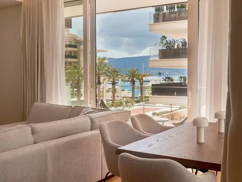 Prodaja, dvosoban stan, 152m², Tivat, Crna Gora - image 14